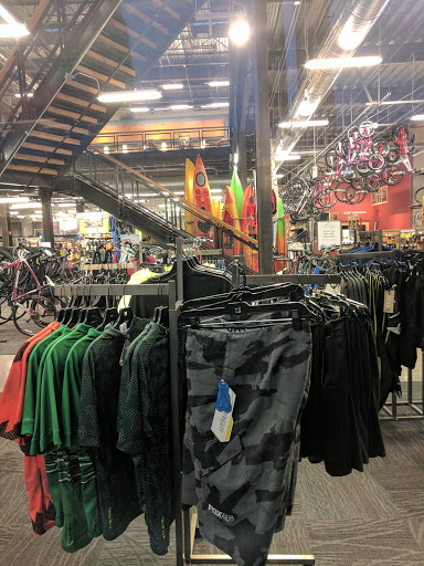 Camping Store «REI», reviews and photos, 2700 Seaglass Way, Oxnard, CA 93036, USA