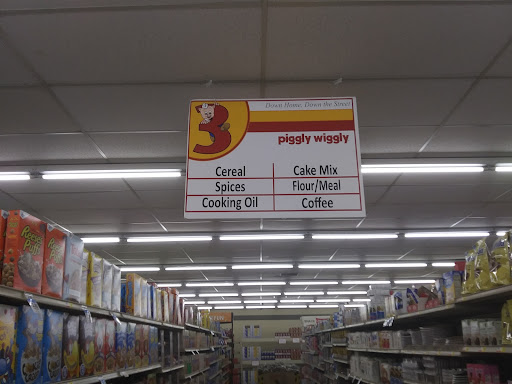 Grocery Store «Piggly Wiggly», reviews and photos, 874 Union St, Shelbyville, TN 37160, USA