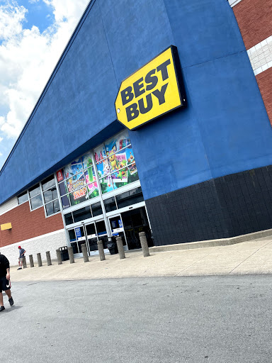Electronics Store «Best Buy», reviews and photos, 5085 Shelbyville Rd, Louisville, KY 40207, USA