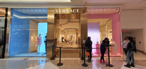 Shopping Mall «Tysons Galleria», reviews and photos, 2001 International Dr, McLean, VA 22102, USA