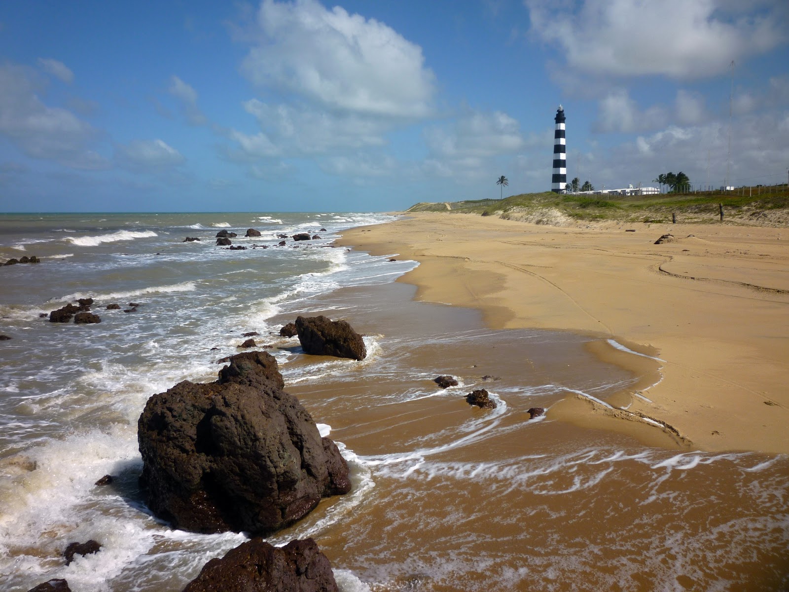 Foto di Praia do Calcanhar con molto pulita livello di pulizia