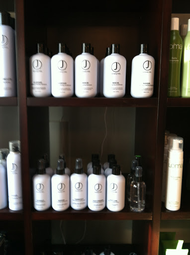 Hair Salon «STUDIO 17 HAIR SALON AND SPA», reviews and photos, 308 Salmon Brook St, Granby, CT 06035, USA