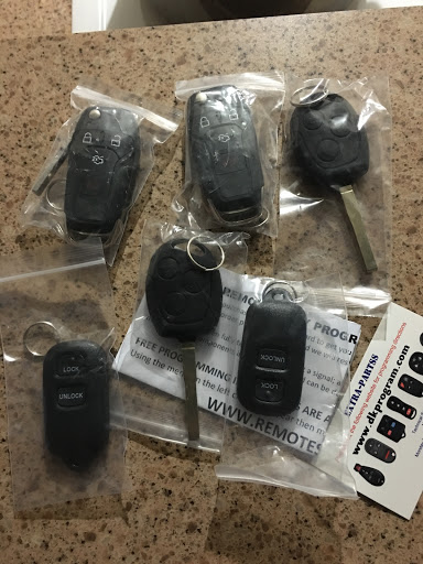 Locksmith «Unlock Me And Services», reviews and photos, 4601 W Gray St #307a, Tampa, FL 33609, USA