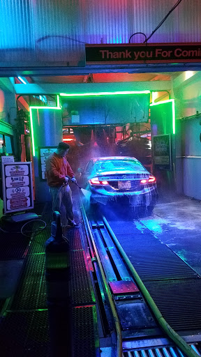 Car Wash «Washman Car Wash Mission Bay San Diego», reviews and photos, 2572 Clairemont Dr, San Diego, CA 92117, USA