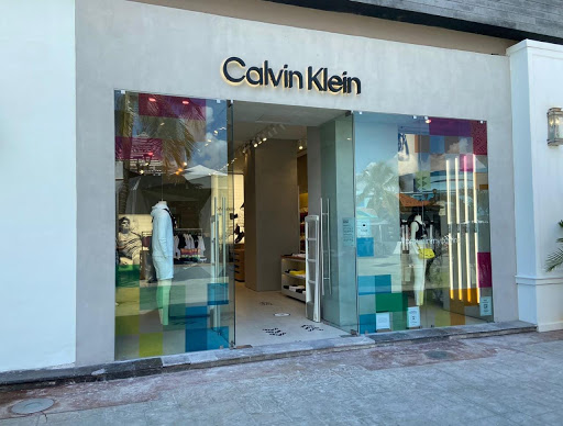 Calvin Klein Jeans La Isla Cancún