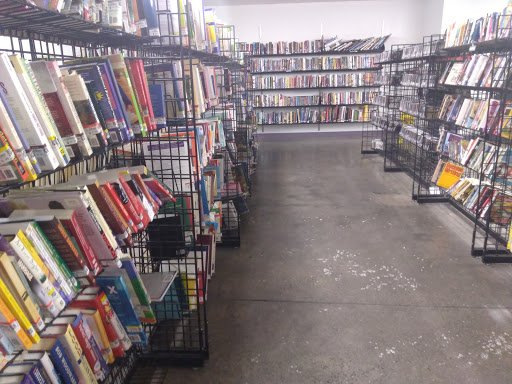 Thrift Store «7th St & Union Hills Goodwill Retail Store & Donation Center», reviews and photos, 710 E Union Hills Dr, Phoenix, AZ 85024, USA