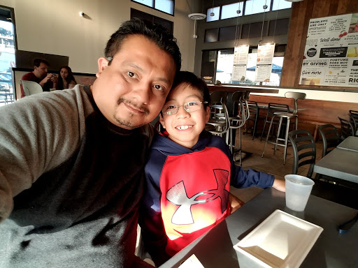 Shopping Mall «Shops at the Ridge», reviews and photos, 5100 Broadway, Oakland, CA 94611, USA