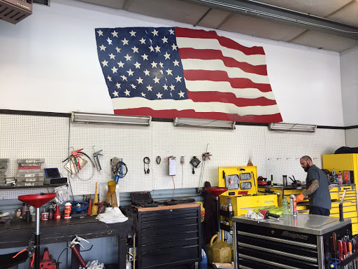 Auto Repair Shop «15th Street Automotive», reviews and photos, 116 10th St SE, Puyallup, WA 98372, USA