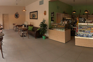 Melirryton Café image