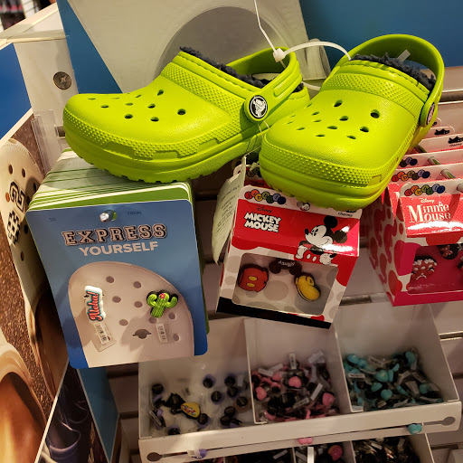 Shoe Store «Crocs», reviews and photos, 607 Bluebird Ct, Central Valley, NY 10917, USA