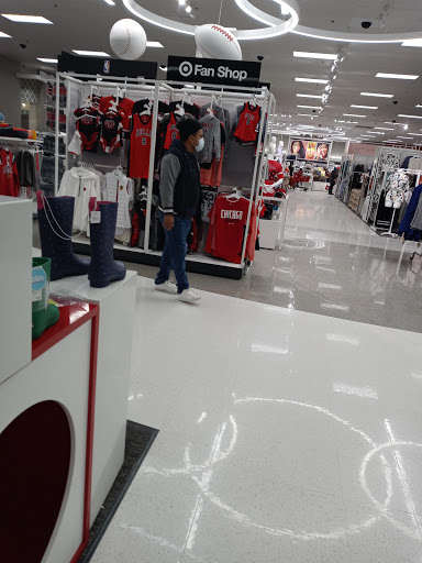 Shopping Mall «The Brickyard», reviews and photos, 2600 N Narragansett Ave, Chicago, IL 60639, USA