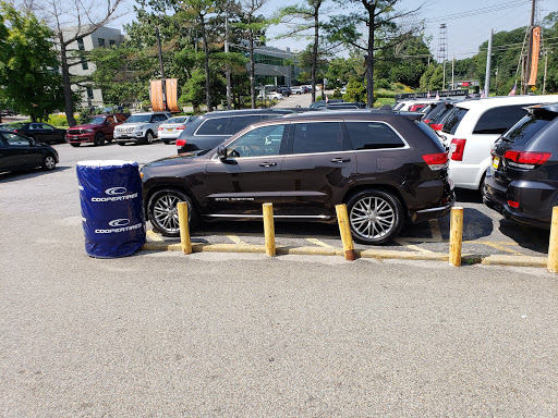 Jeep Dealer «East Hills Chrysler Jeep Dodge Ram SRT», reviews and photos, 2300 Northern Blvd, Greenvale, NY 11548, USA