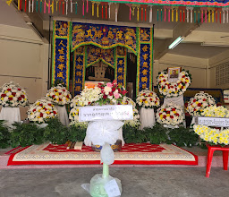 ร้านธนพรดอกไม้สดเมืองบุรีรัมย์ photo
