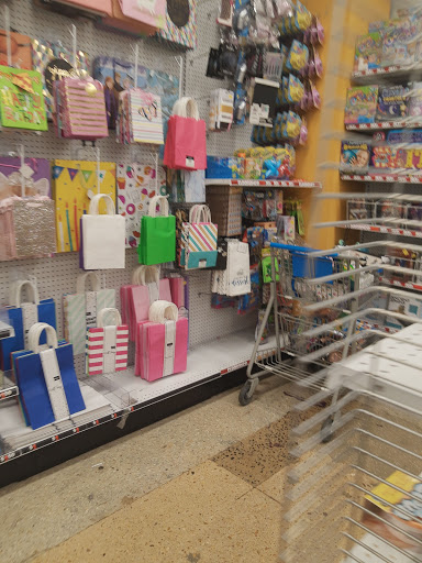 Variety Store «Five Below», reviews and photos, 6198 Little River Turnpike, Alexandria, VA 22312, USA