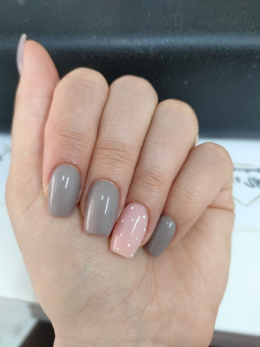 Avaliações doShe's Unique Nails & Beauty em Loures - Salão de Beleza