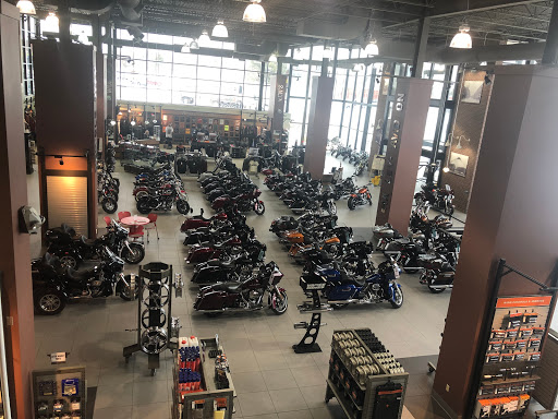 Harley-Davidson Dealer «Vehicle City Harley-Davidson», reviews and photos, 2400 Austins Pkwy, Flint, MI 48507, USA