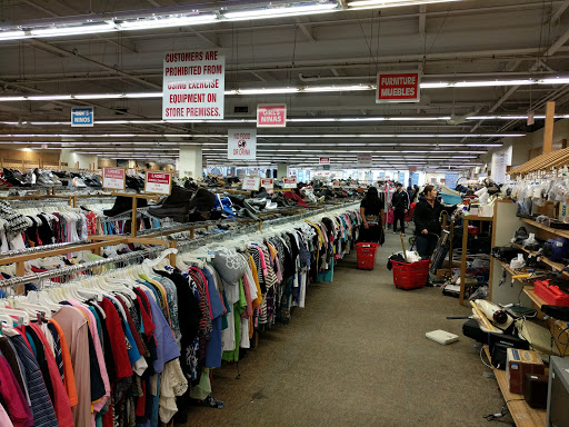 Thrift Store «MyUnique», reviews and photos, 218 W 234th St, Bronx, NY 10463, USA