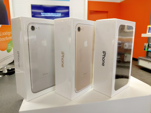 Cell Phone Store «AT&T Authorized Retailer», reviews and photos, 7725 W 33rd Ave, Hialeah Gardens, FL 33018, USA