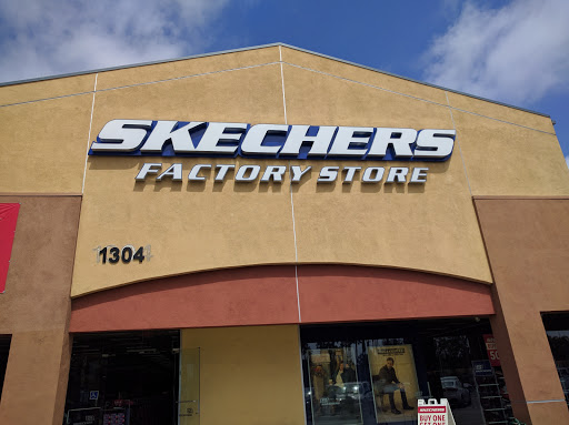 Shoe Store «SKECHERS Factory Outlet», reviews and photos, 1304 S Harbor Blvd, Fullerton, CA 92832, USA