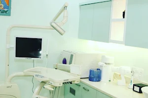 City Dental Clinic & Implant Centre| Best Dental Clinic Dentist image