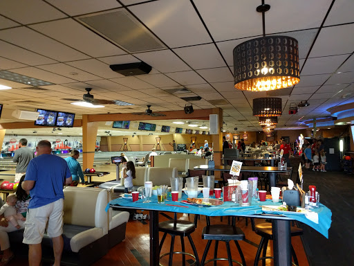 Bowling Alley «Bowland Beacon», reviews and photos, 5400 Tamiami Trail N, Naples, FL 34108, USA