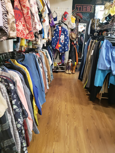 Thrift Store «Boheme Hip Used Clothing», reviews and photos, 409 3rd St, Davis, CA 95616, USA
