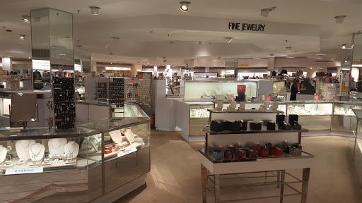 Department Store «Lord & Taylor», reviews and photos, 27650 Novi Road, Novi, MI 48377, USA