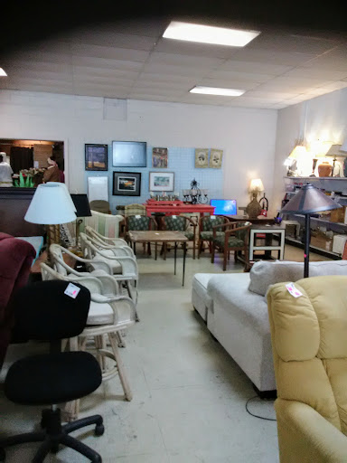 Thrift Store «Salvation Army Thrift Store», reviews and photos, 2801 Norwich St, Brunswick, GA 31520, USA