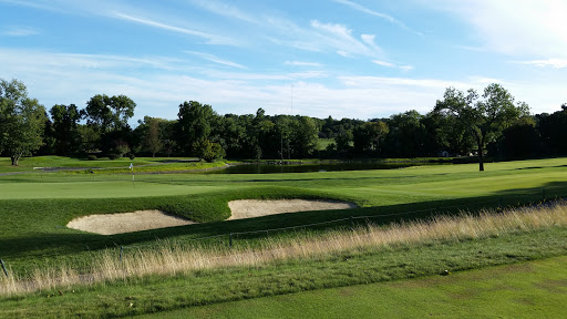 Country Club «Elmwood Country Club», reviews and photos, 850 Dobbs Ferry Rd, White Plains, NY 10607, USA