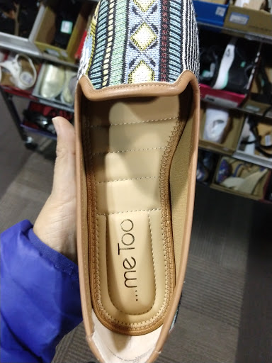 Shoe Store «DSW Designer Shoe Warehouse», reviews and photos, 3665 Washtenaw Ave, Ann Arbor, MI 48104, USA