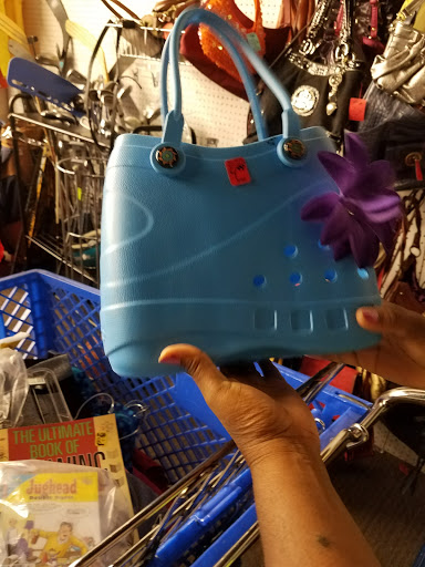 Thrift Store «American Thrift Store», reviews and photos, 5051 N University Dr, Lauderhill, FL 33351, USA