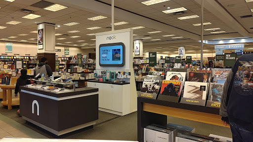 Book Store «Barnes & Noble», reviews and photos, 801 W 15th St E, Plano, TX 75075, USA