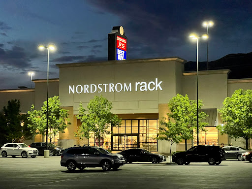 Nordstrom Rack Station Park, 380 Station Pkwy, Farmington, UT 84025, USA, 