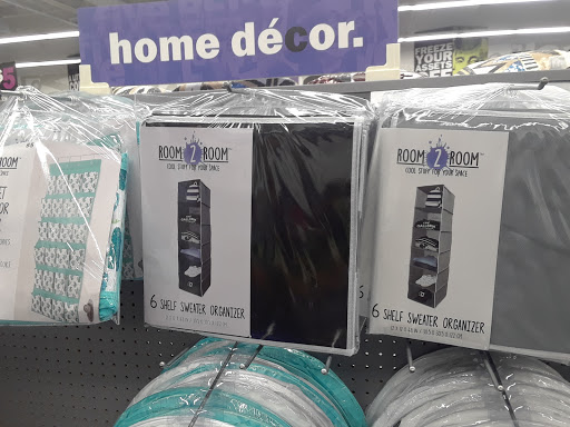 Variety Store «Five Below», reviews and photos, 255 Grossman Dr, Braintree, MA 02184, USA