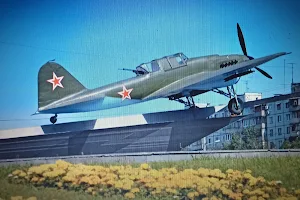 Памятник штурмовику Ил-2 image