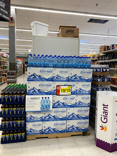 Grocery Store «Giant Food», reviews and photos, 10480 Campus Way S, Kettering, MD 20774, USA