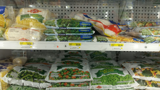 Supermarket «Berry Fresh Farm», reviews and photos, 43-26 Ditmars Blvd, Astoria, NY 11105, USA