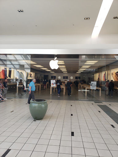 Shopping Mall «Tacoma Mall», reviews and photos, 4502 S Steele St, Tacoma, WA 98409, USA