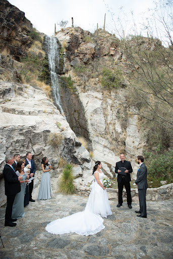 Bridal Shop «Hem and Her Bridal», reviews and photos, 4004 N Stone Ave, Tucson, AZ 85705, USA