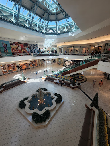 Shopping Mall «The Gardens Mall», reviews and photos, 3101 PGA Boulevard, Palm Beach Gardens, FL 33410, USA