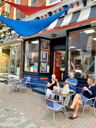 Frozen Yogurt Shop «Just Chill Frozen Desserts & Creperie», reviews and photos, 47 Main St, Clinton, NJ 08809, USA