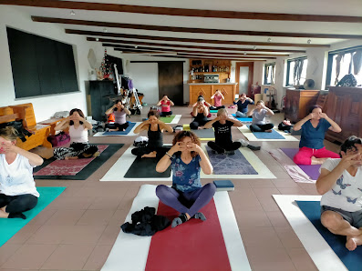Shala Yoga Ma Nell Ananda- Discipline Olistiche Via Enrico Fermi, 40/3, 27030 Castello D'agogna PV, Italia