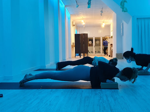 Karana yoga studio en Calafell
