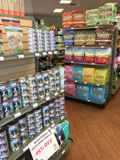 Pet Supply Store «Pet Oasis», reviews and photos, 72877 Dinah Shore Dr, Rancho Mirage, CA 92270, USA