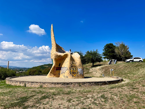 attractions Parc des Varennes (entrée) Belmont-d'Azergues