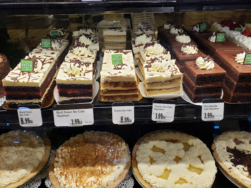 Grocery Store «The Fresh Market», reviews and photos, 835 S White Station Rd, Memphis, TN 38117, USA