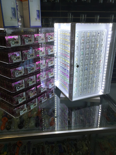 Vaporizer Store «HoneyComb HideOut Smoke Shop», reviews and photos, 467 E Plumb Ln, Reno, NV 89502, USA