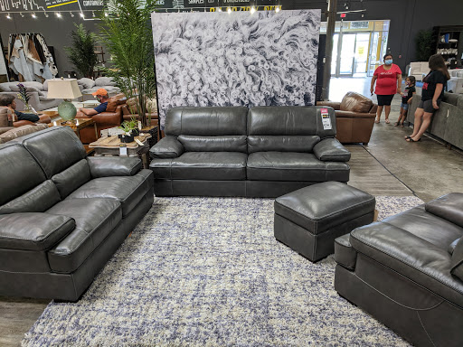 Furniture Store «The Dump Furniture Outlet», reviews and photos, 10251 North Fwy, Houston, TX 77037, USA