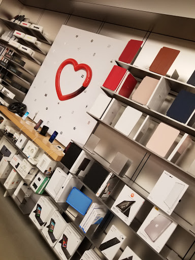 Computer Store «Apple Dadeland», reviews and photos, 7535 Dadeland Mall Cir W, Miami, FL 33156, USA