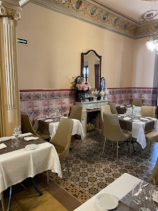 Restaurant La Vila Plaça de sa Constitució, 14, 07100 Sóller, Illes Balears, España